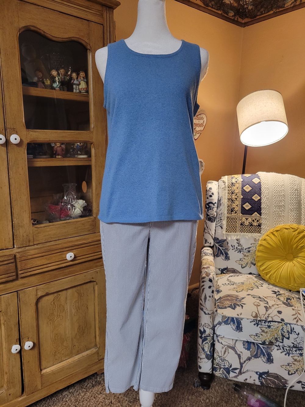 Vince Camuto Blue Sleeveless Sweater Tank Keyhole Back Knit Top